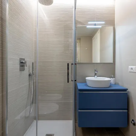 Vatican 2br In *